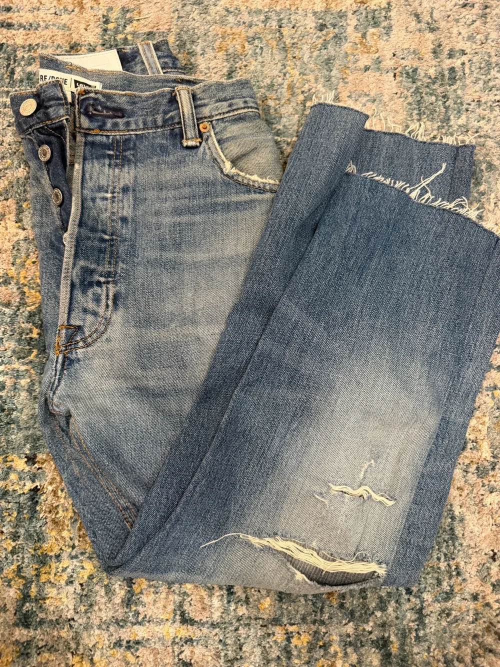 Levi’s RE/DONE Ripped Boyfriend Jeans - Picture 5 of 5